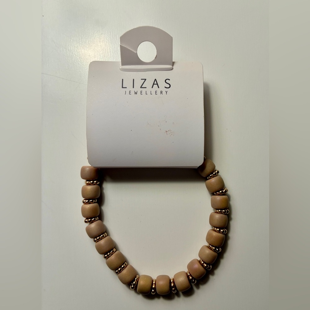 Lizas Tan Beaded Bracelet with Gold Accents